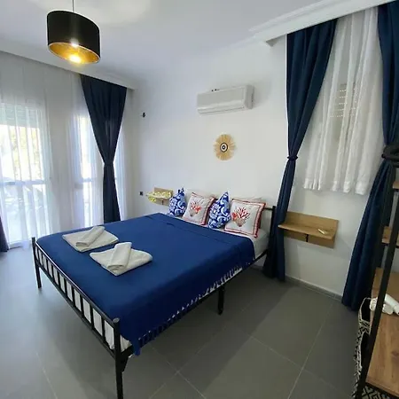 Large With Private Heated Outdoor Pool *