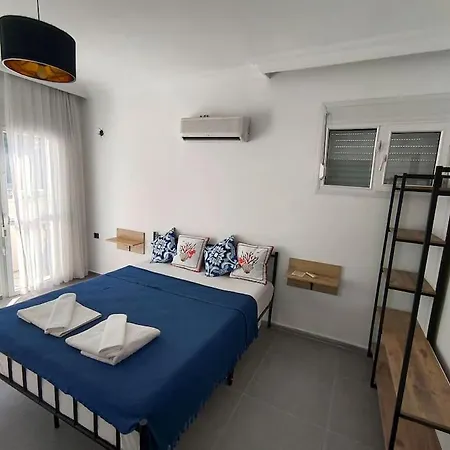 Large With Private Heated Outdoor Pool Villa *