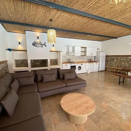 Large With Private Heated Outdoor Pool Villa