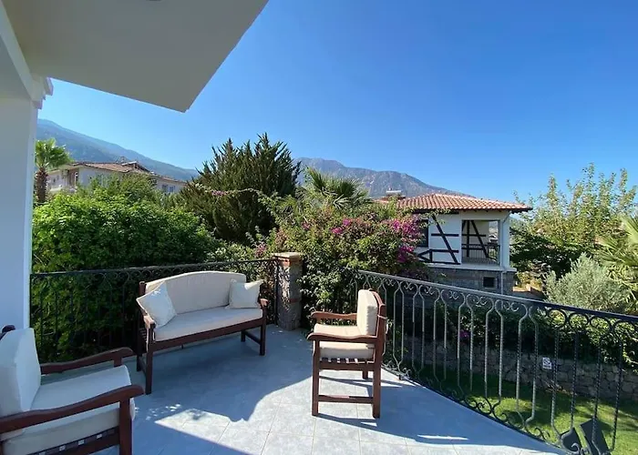 Vila Large With Private Heated Outdoor Pool