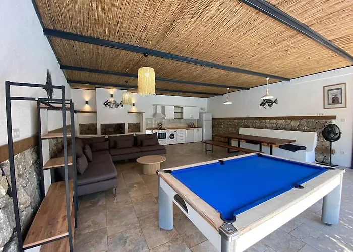 Villa Large With Private Heated Outdoor Pool *