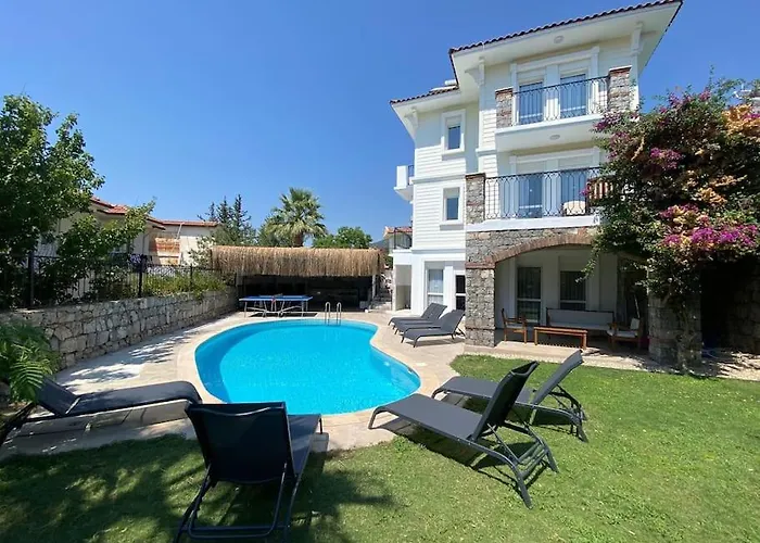 Vila Large With Private Heated Outdoor Pool Fethiye