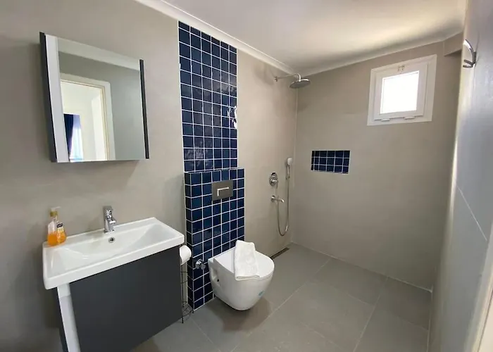 Vila Large With Private Heated Outdoor Pool